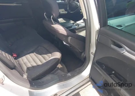 2013 Ford Fusion Se z USA, uszkodzony, nr VIN 3FA6P0H79DR361729